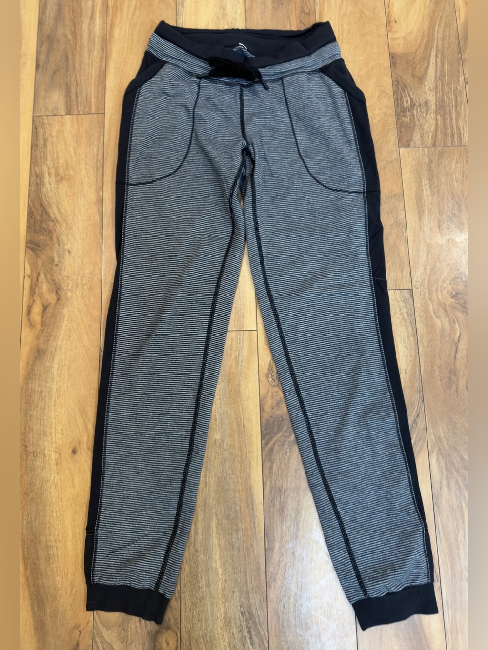 Lululemon Base Runner Pant III Tonka Stripe Black Sz 4 Rulu Jogger Gym Athletic
